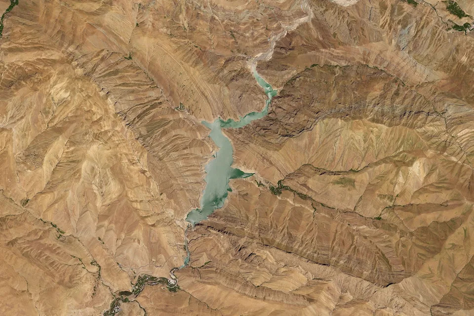 First Autumn Rain Brings Little Relief as Iran Faces Worsening Water Crisis - Image 3