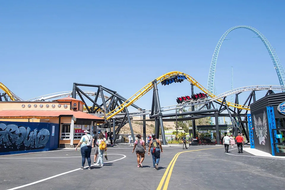 Six Flags Magic Mountain Files Permits To Remove Two Longtime Kids Rides — Likely Magic Flyer And Tweety’s Escape - Image 1