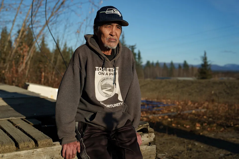 Ambler’s Crossroads: A 211‑Mile Mining Road Tests Alaska’s Arctic Communities and Wildlife - Image 10