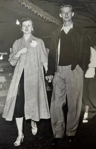 Viral Clip: 7-Year-Old’s Tender Final Cuddle With 96-Year-Old Great-Grandfather Before He Chooses Medical Aid In Dying - Image 2