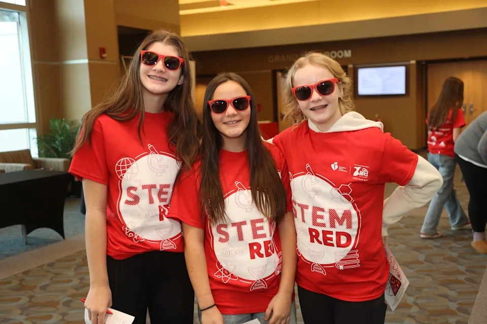 225 Middle School Girls Explore STEM Careers at NEOMED Through 'STEM Goes Red' - Image 2