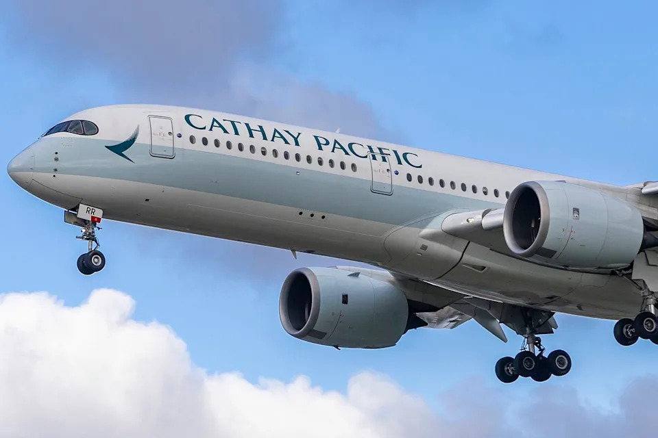Passenger Arrested After Trying To Open Plane Door Mid‑Flight On Cathay Pacific Boston–Hong Kong Flight - Image 2