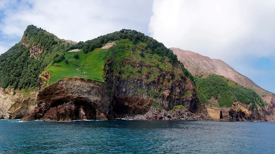 11 Volcanic Regions Too Unstable for Visitors — Where Beauty Meets Danger (2025) - Image 4