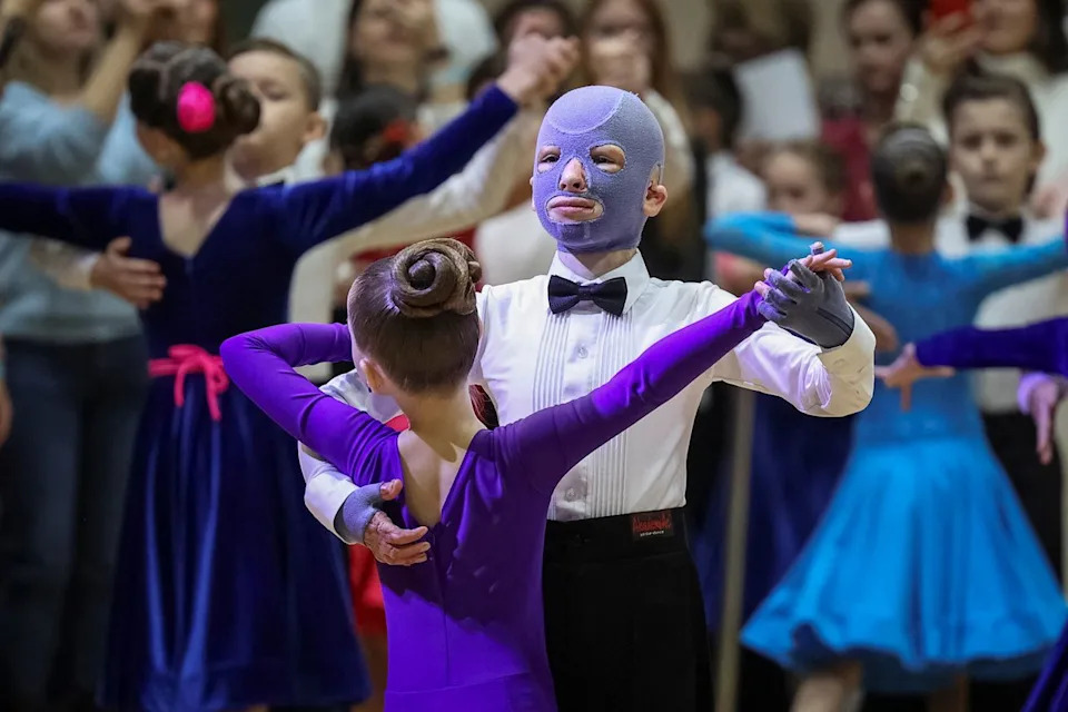 Interpreter Breaks Down as 11-Year-Old Describes Last Moments With Mother Killed in 2022 Missile Strike - Image 1