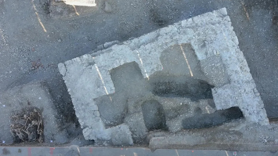 16th-Century Gallows and Mass Graves Unearthed Near Grenoble Reveal Harsh Public Justice - Image 1