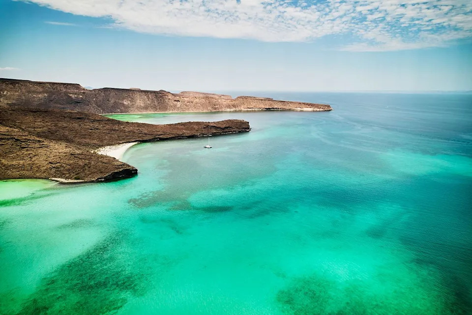 Stranded in the Sea of Cortez: Three Men Survive on Crabs, Insects and Beer — One Dies - Image 1