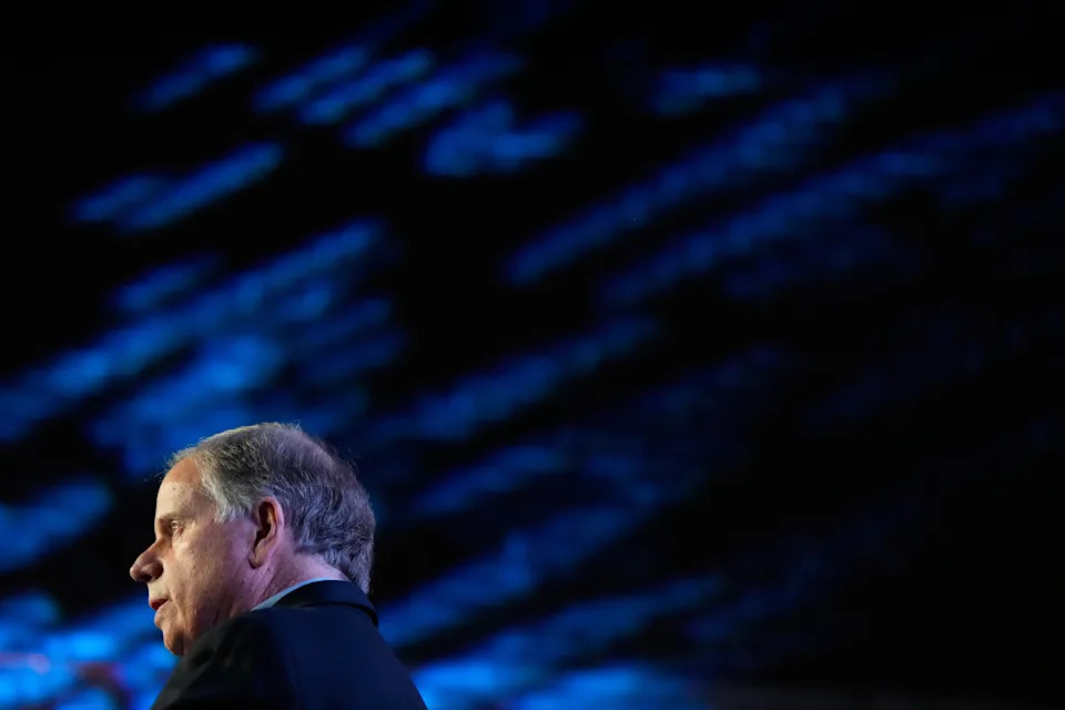 Doug Jones Launches 2026 Alabama Governor Bid, Vows Medicaid Expansion and State Lottery - Image 1