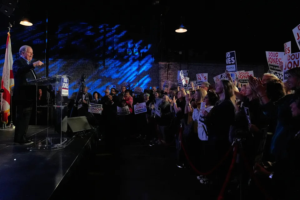 Doug Jones Launches 2026 Alabama Governor Bid, Vows Medicaid Expansion and State Lottery - Image 2