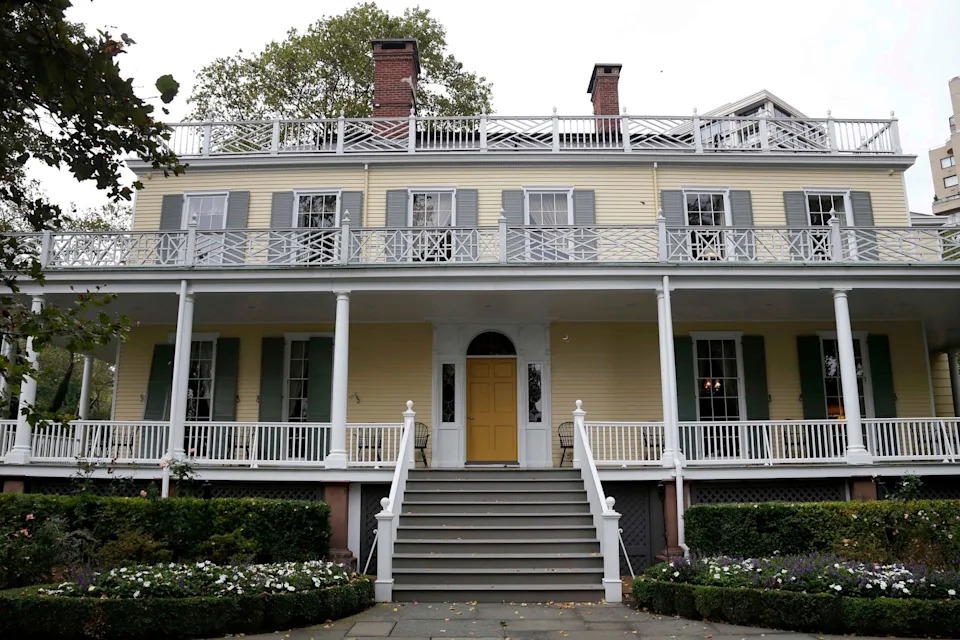 Zohran Mamdani’s Mayoral Pay and Perks: $258,750 Salary and Rent-Free Gracie Mansion - Image 1