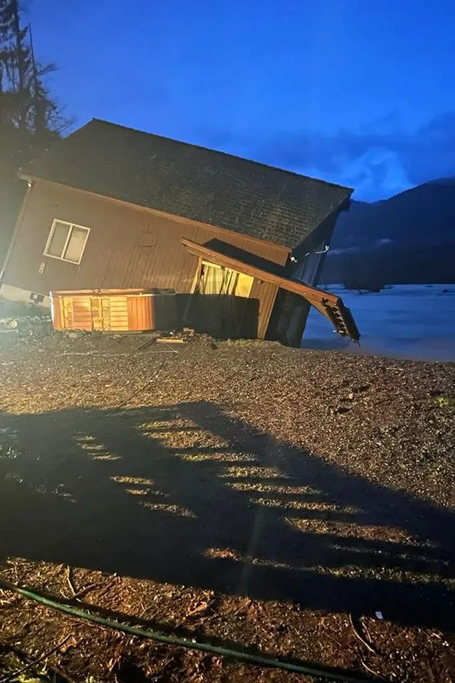 ‘Kind, Hardworking’ Couple’s Home Swept Away by Nooksack River During Historic Washington Floods - Image 2