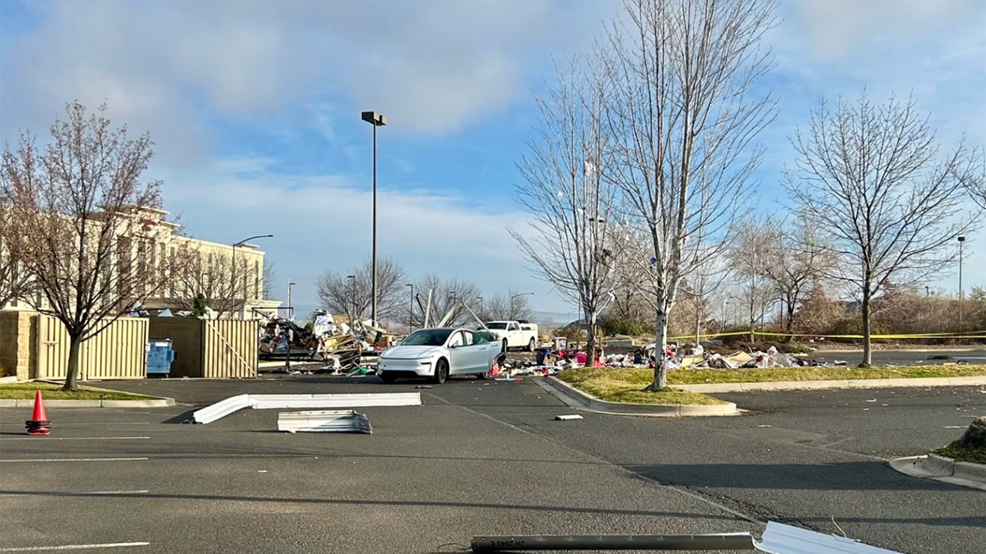 U‑Haul Truck Explodes in Lewiston Shopping Center, Killing 61-Year-Old Man - Image 1