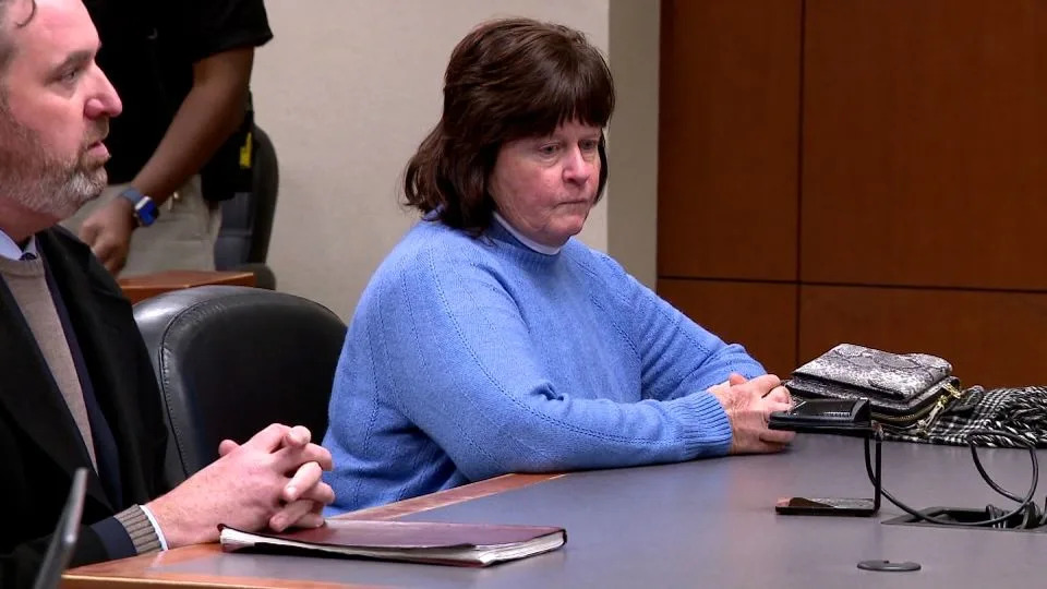 Reunited After 40+ Years: Missing Kentucky Girl Found, Mother Arraigned on Felony Charge - Image 3