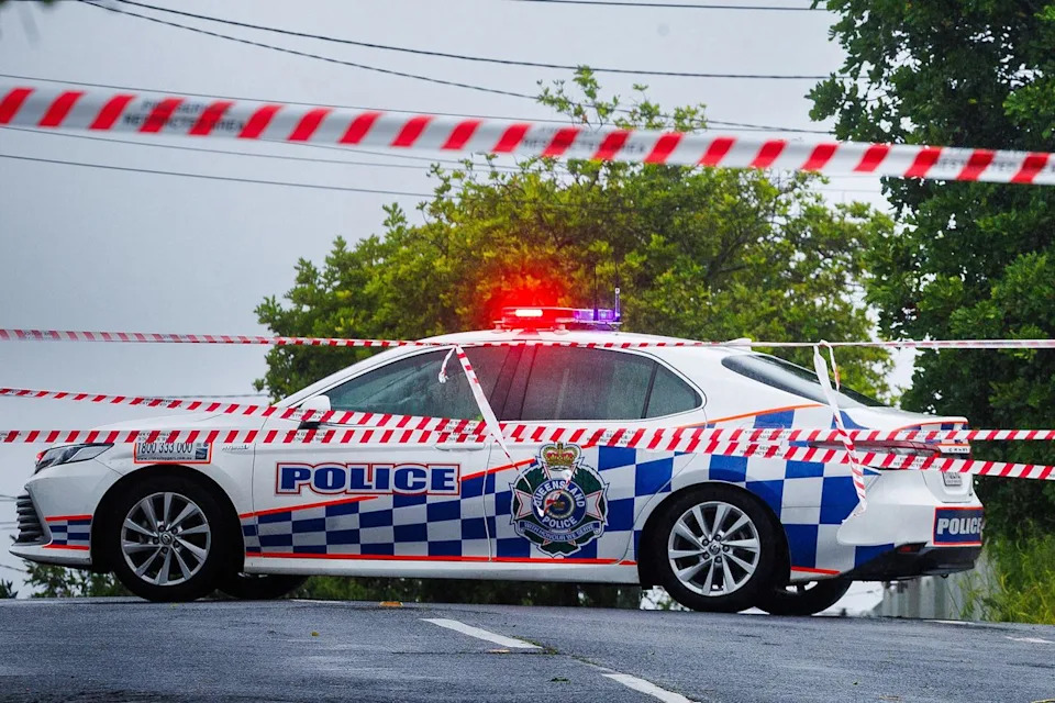 17-Year-Old Dies After Falling Nearly 100 Feet While Taking Sunset Photo at Queensland's Moffat Beach - Image 2
