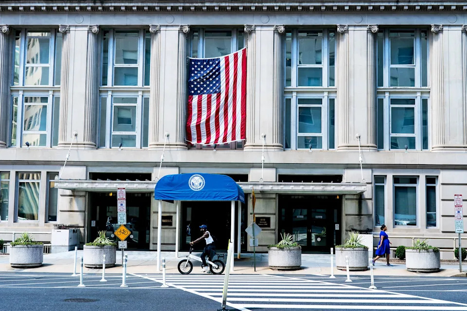 VA Plans To Cut Up To 35,000 Health Care Jobs, Sparking Outcry From Veterans’ Groups - Image 1