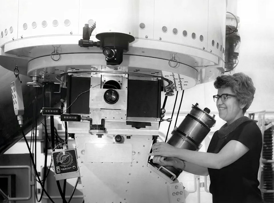 Antimatter vs. Dark Matter: What’s the Difference? - Image 1