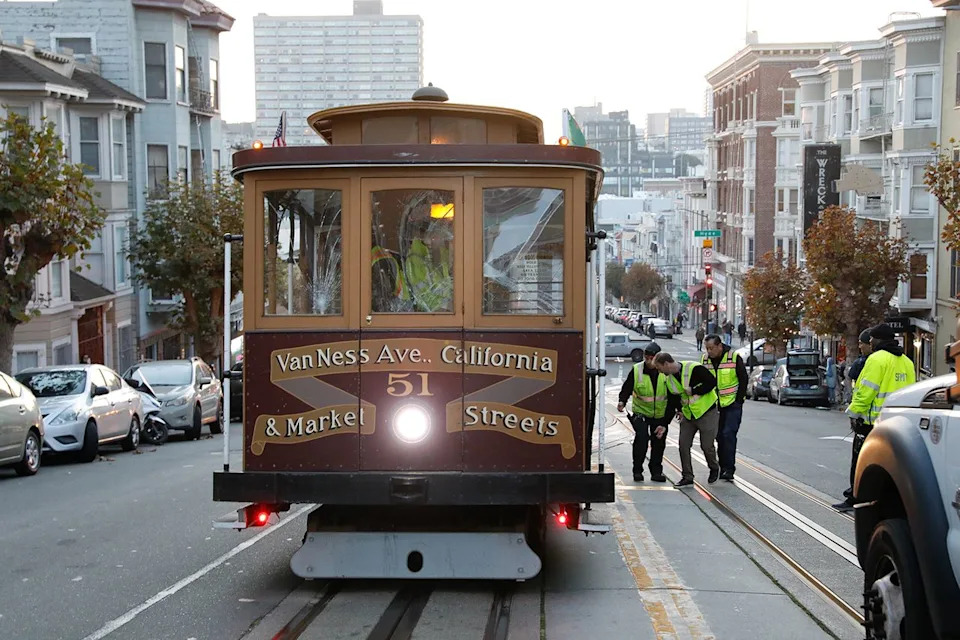 15 Injured After San Francisco Cable Car Abruptly Stops; Passengers ‘Thrown in the Air’ - Image 1