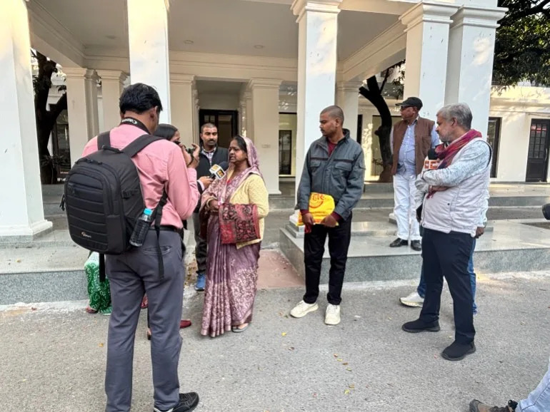 India’s New Crisis: Poll Workers’ Deaths Amid Rushed Voter-List Revision - Image 1