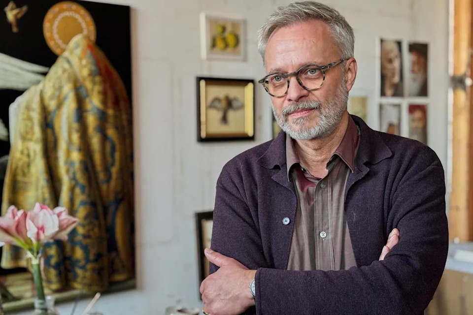 Vatican Altar Places Homeless Man’s Likeness Beside His Grave — Artist’s St. Peter Becomes a Memorial - Image 4