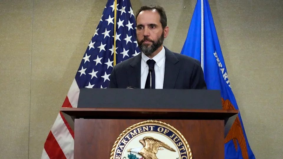 Trump To Deliver Prime‑Time Address Tonight, Counters Mounting Political and Economic Pressure - Image 1