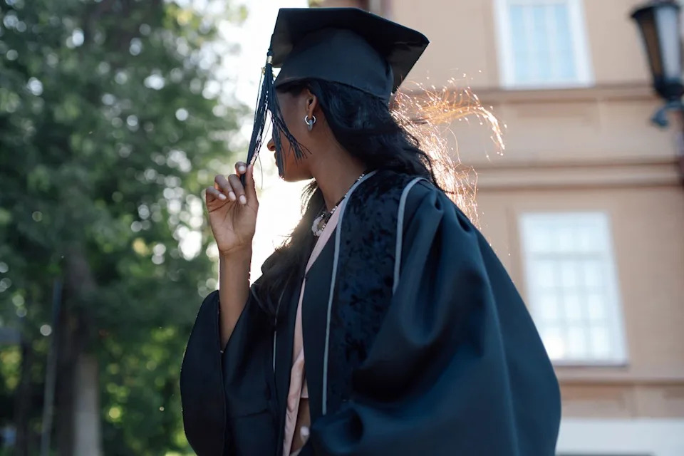 Las Vegas Mom Drives 1,500+ Miles to Walk the Stage After Earning Online Master’s Degree - Image 2