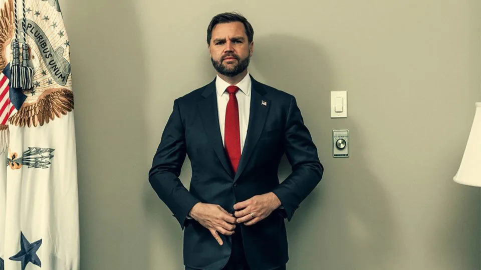 Unvarnished Power: What Christopher Anderson’s Extreme Close-Ups Reveal About Trump’s Inner Circle - Image 5