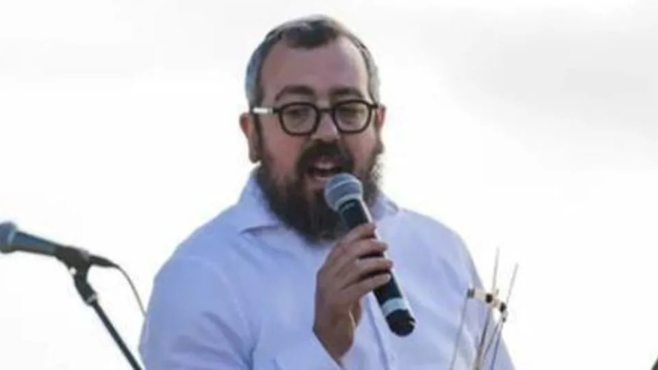 Bondi Beach Hanukkah Attack: At Least 15 Killed Including a 10-Year-Old, Holocaust Survivor and a French National - Image 2