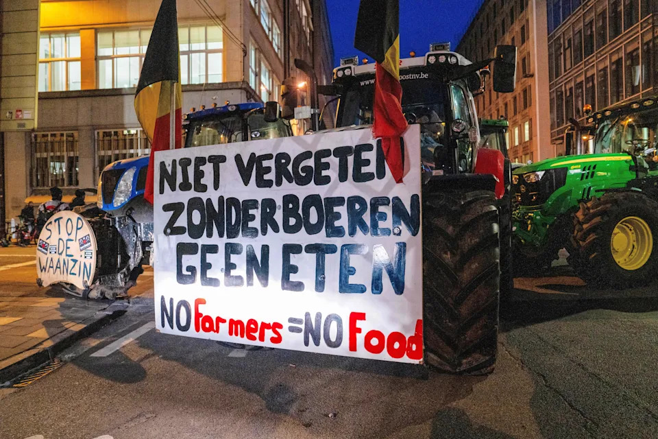 Farmers Clash With Police in Brussels as EU Leaders Face Contentious EU‑Mercosur Trade Deal - Image 3