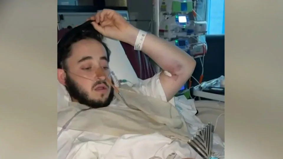 Young American Rabbi Critically Wounded While Helping After Bondi Beach Hanukkah Attack - Image 1