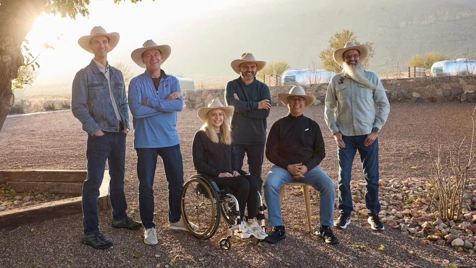 Former SpaceX Executive Helps Wheelchair User Make History on Blue Origin’s NS-37 Suborbital Flight - Image 1