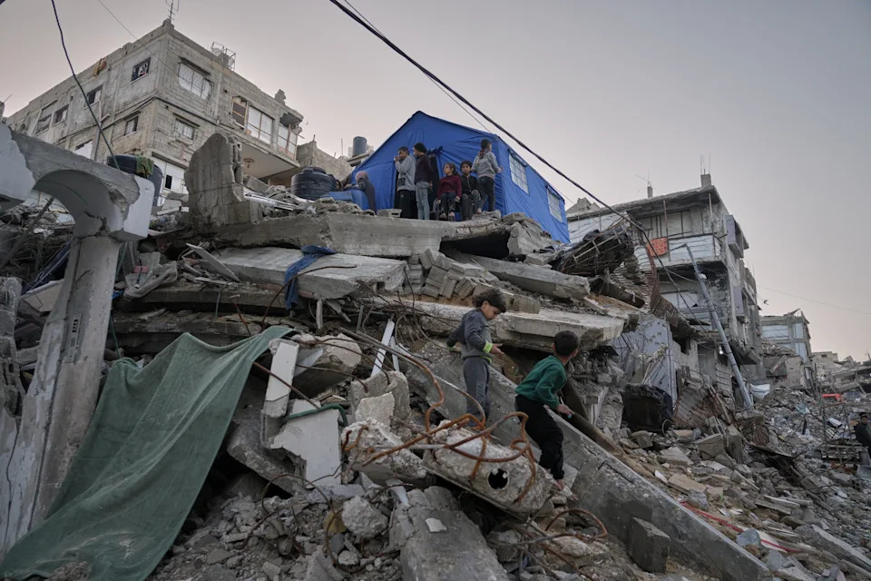 Photo Essay: Gaza Families Rebuild Lives Amid Rubble As Fragile Truce Holds - Image 12