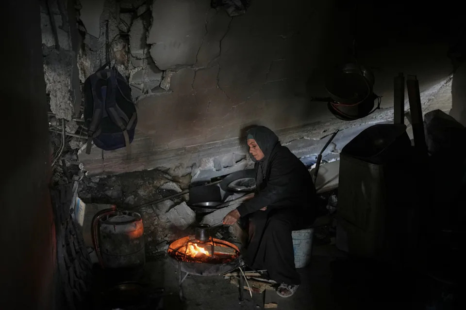 Photo Essay: Gaza Families Rebuild Lives Amid Rubble As Fragile Truce Holds - Image 7