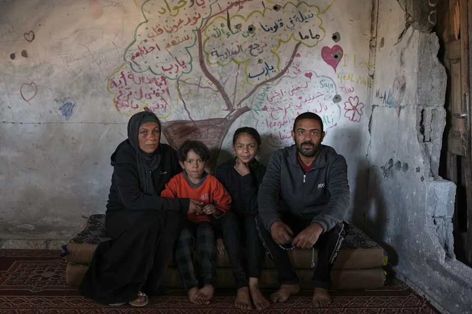 Photo Essay: Gaza Families Rebuild Lives Amid Rubble As Fragile Truce Holds - Image 8