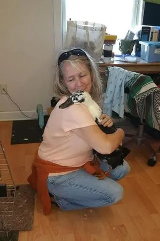 Wildlife Rescuer Receives Double Lung Transplant After Decades of Bird Exposure - Image 4