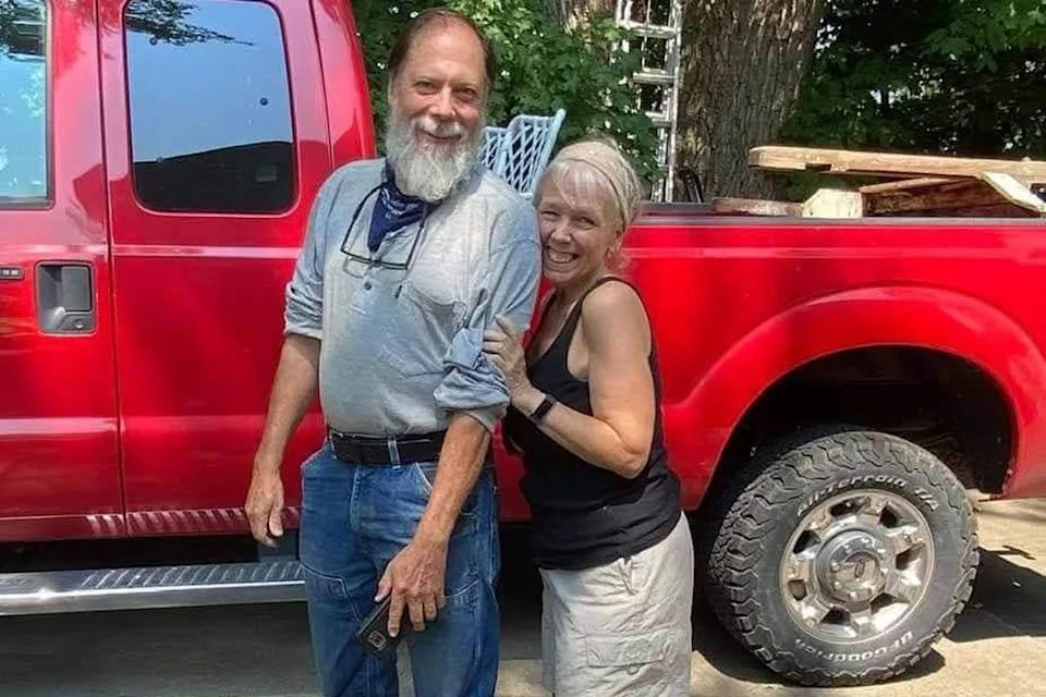 Wildlife Rescuer Receives Double Lung Transplant After Decades of Bird Exposure - Image 8