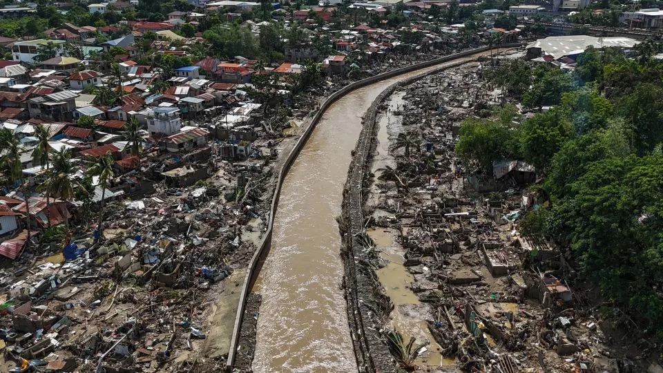 Billions Meant for Flood Defenses Looted as Typhoon Kills Hundreds in Philippines - Image 1