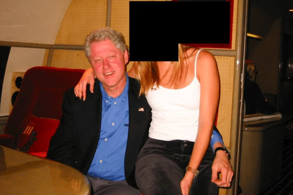 Clinton Aide Pushes Back After DOJ Publishes Epstein Photos Featuring Bill Clinton - Image 1