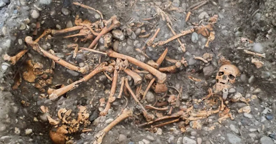 Renaissance Gallows Unearthed in Grenoble: Dozens of Executed Remains Found Beneath Boulevard de l'Esplanade - Image 2