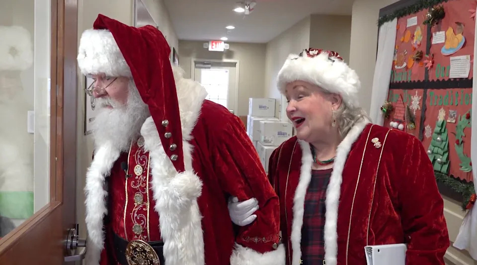 After a Massive Stroke, 79-Year-Old 'Santa' Reclaims His Ho Ho Ho Through Determination and Rehab - Image 4