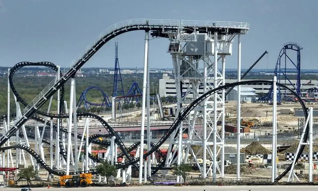 Tilt Coaster Malfunction at COTA Leaves Two Riders Dangling 130 Feet - Image 3