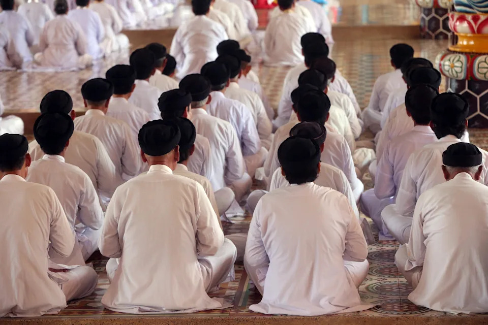 “That’s When I Knew”: Ex-Members Describe the Moment They Realized Their Religious Communities Were Cults - Image 12