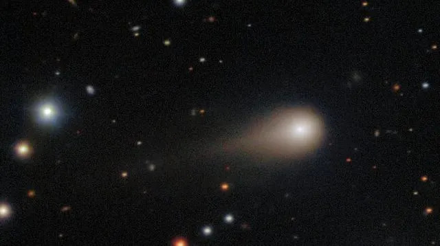 Ten Times the Sky Stunned Us in 2025 — Comets, Eclipses, Auroras and a Private Moon Landing - Image 8