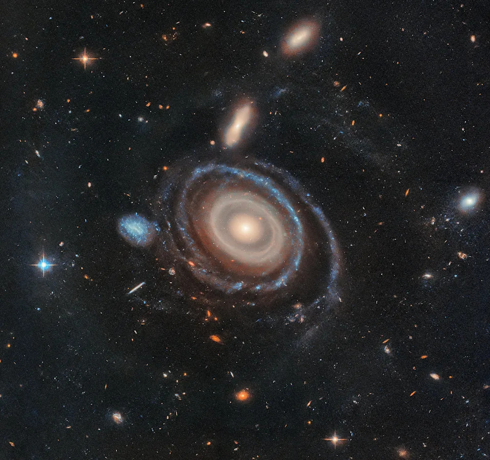 The Best Space Photos of 2025: Breathtaking Views and Major Milestones - Image 6