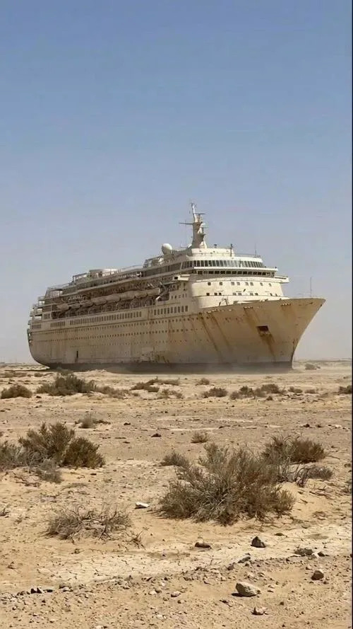 Fact Check: AI-Generated Video Falsely Shows Abiy Ahmed’s 5-Star Cruise Ship Stranded in Desert - Image 1