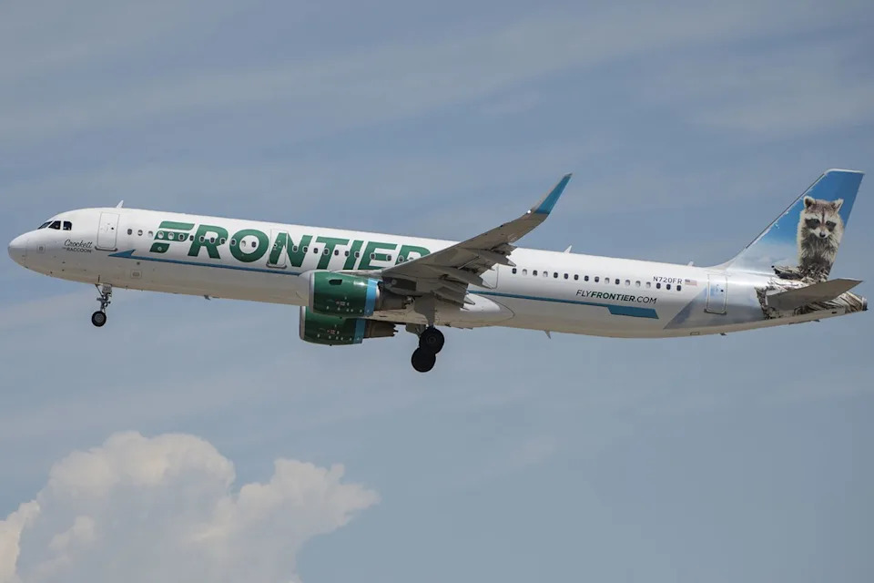 Frontier Flight Attendant Urges Passengers to 'Snitch' After Feces Found on Jet Bridge — Passenger Records Exchange - Image 2