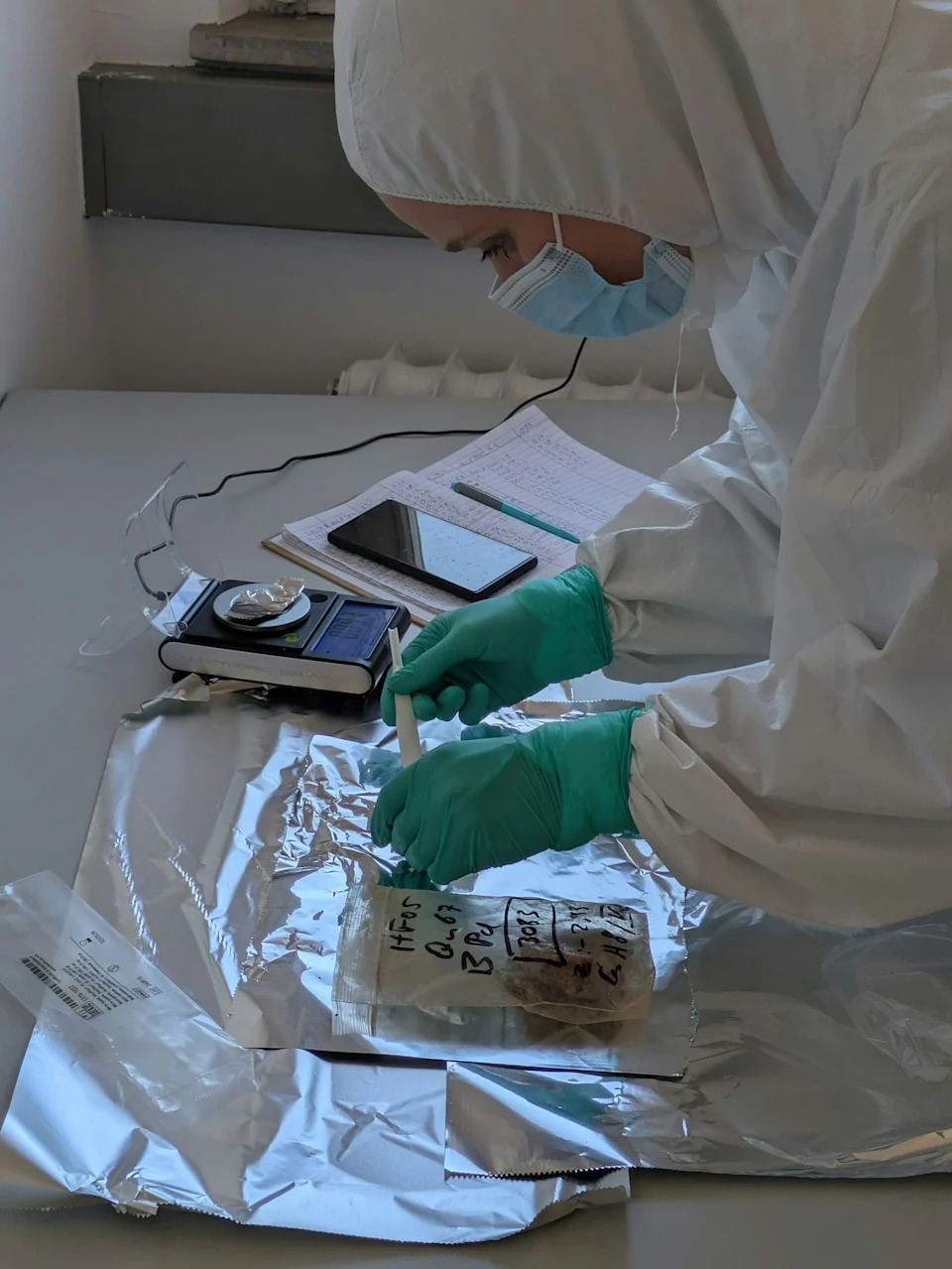 Biological Time Capsules: How Cave Sediment DNA Is Rewriting Human and Neanderthal History - Image 1