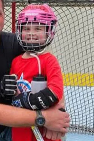 Community Throws 'Haddie’s Holly Jolly' Christmas Parade for Girl With Inoperable Brainstem Tumor — GoFundMe Tops $240K - Image 2