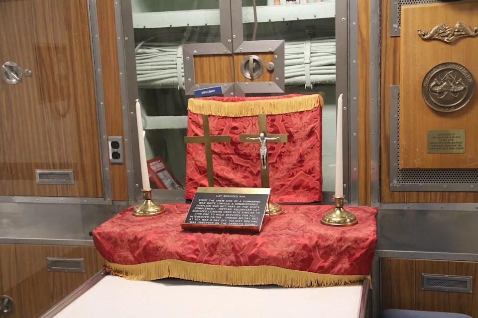 Inside the USS Nautilus: Touring the World's First Nuclear-Powered Submarine - Image 28