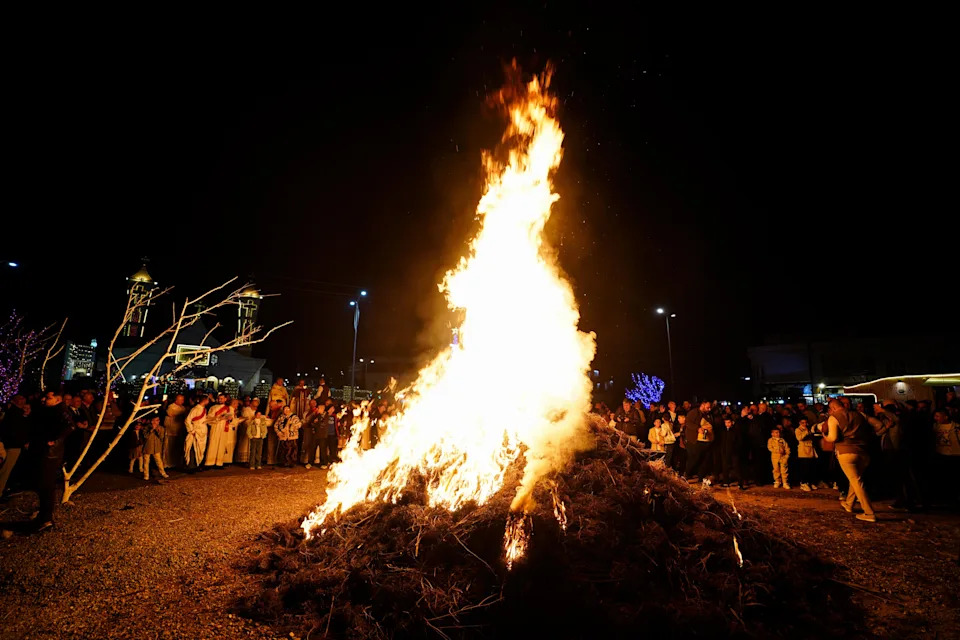 Christmas 2025: Scenes of Hope and Tradition From Bethlehem to Beijing - Image 7