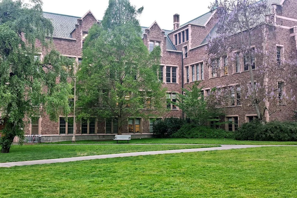 Anonymous $50 Million Gift Will Cover UW Medical Laboratory Students’ Senior-Year Tuition