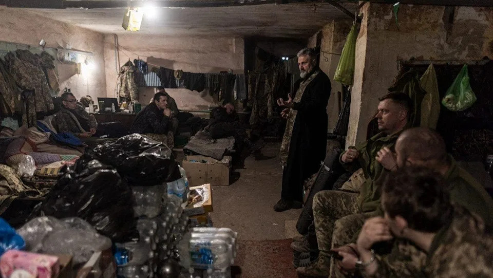 Kupyansk On The Brink: Isolated Russian Troops Surrendering As Pro‑Kremlin Voices Acknowledge Loss